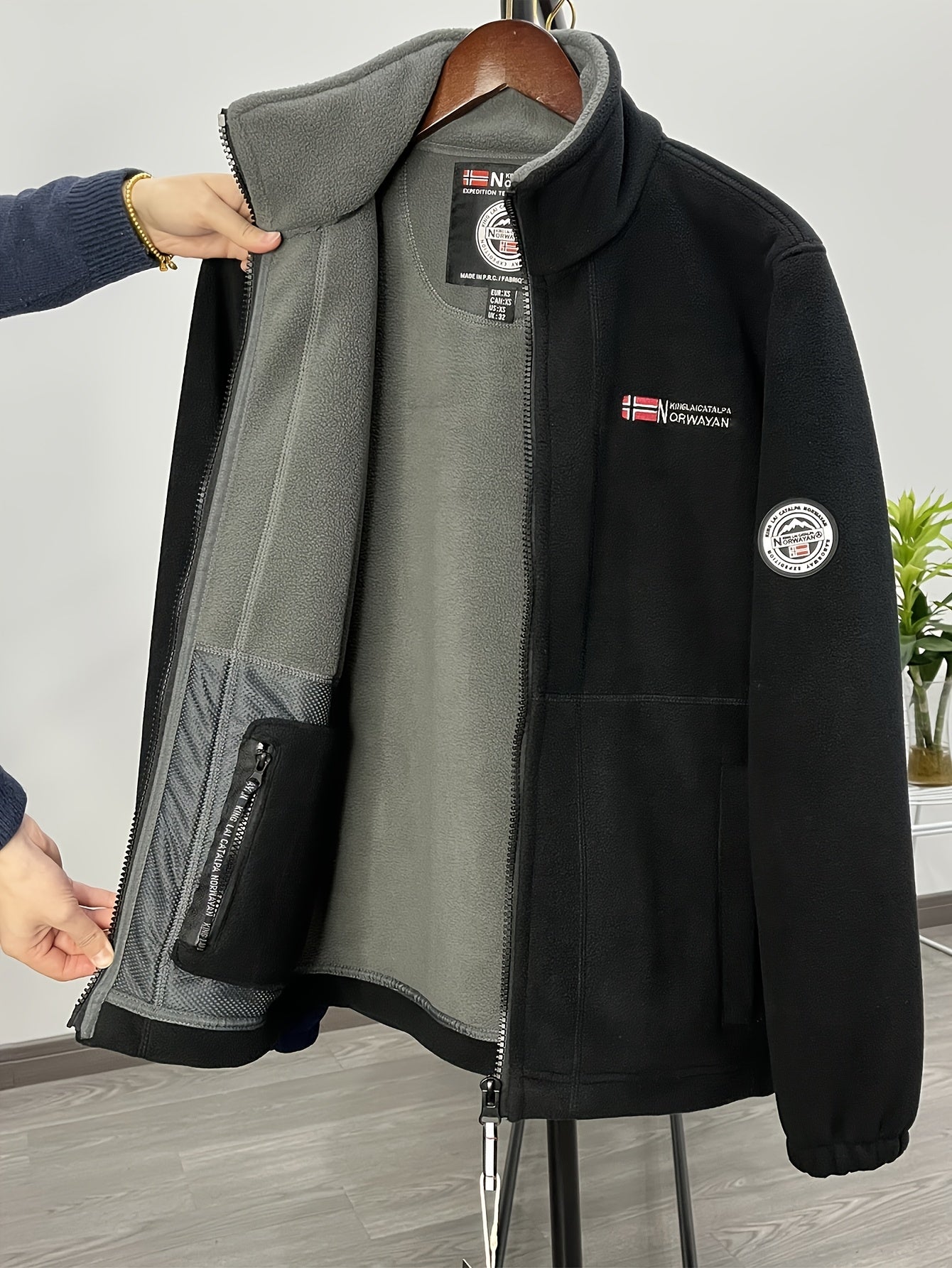 Julius Men’s Fleece Jacket – Warm Breathable Outdoor Zip-Up Winter Coat