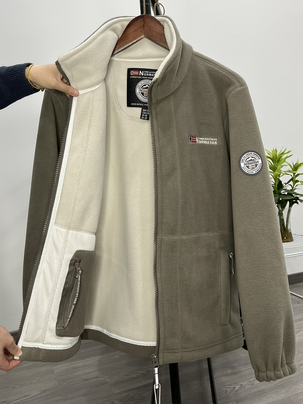 Julius Men’s Fleece Jacket – Warm Breathable Outdoor Zip-Up Winter Coat