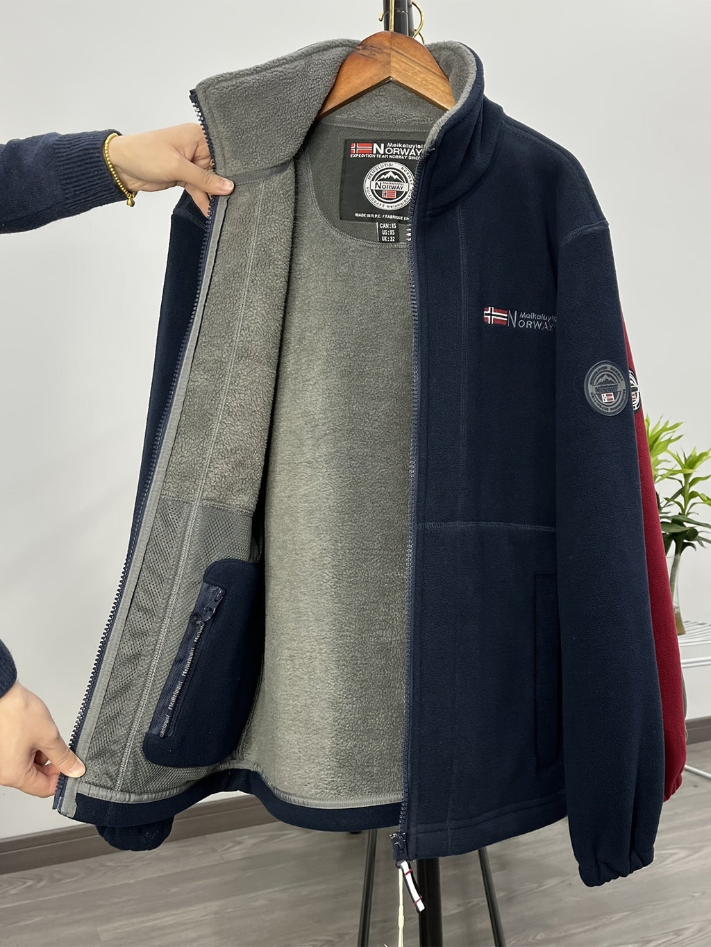 Julius Men’s Fleece Jacket – Warm Breathable Outdoor Zip-Up Winter Coat