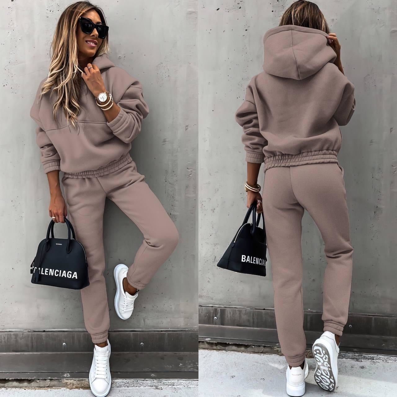 Elane Women’s Jogging Set – Soft Breathable Lounge Set with Modern Relaxed Fit