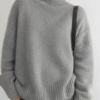 Sydney Women’s Cashmere Turtleneck Jumper – Oversized Soft Luxury Knit Sweater