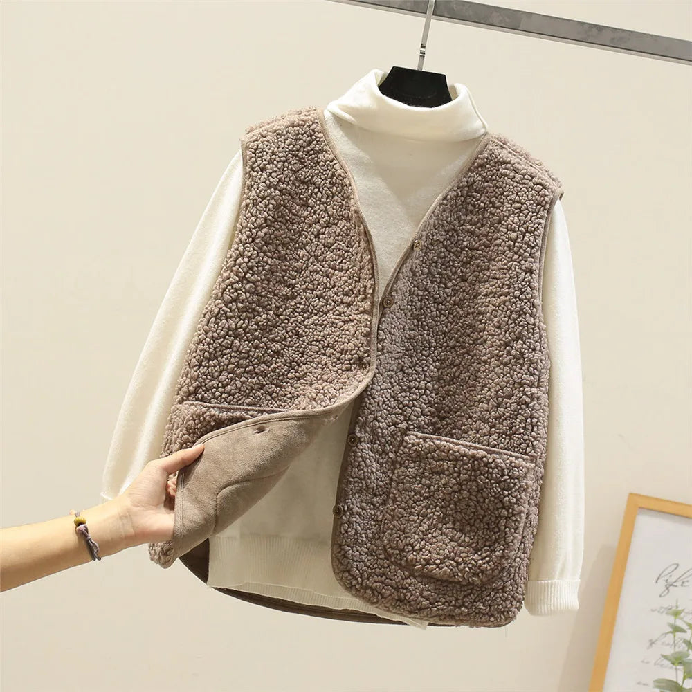 Kate Women’s Sherpa Vest – Soft Sleeveless Fleece Gilet for Warm Casual Layering