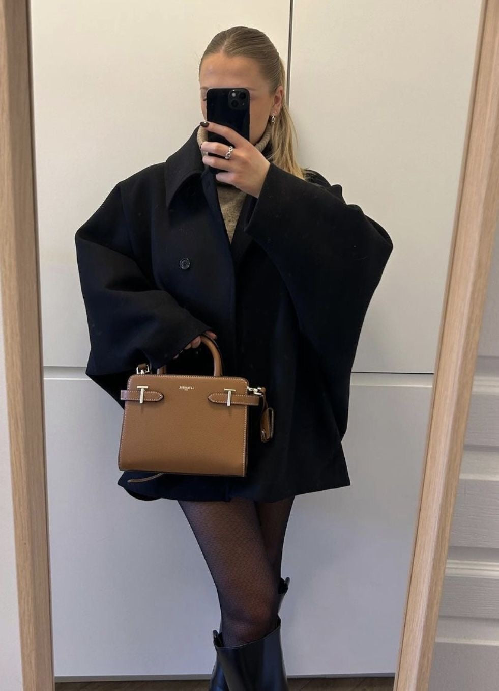 Lainey Women’s Oversized Wool Coat – Elegant Warm Long Winter Jacket for Everyday Chic