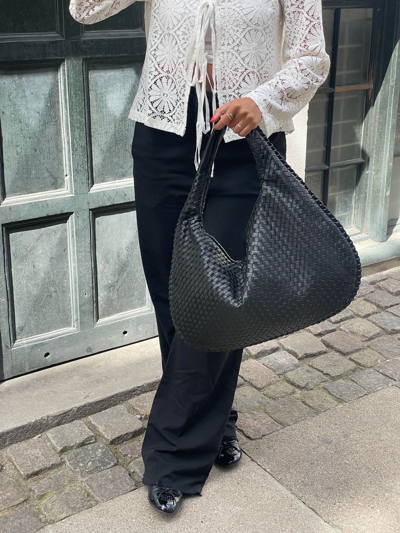 Noa Women’s Braided Handbag – Large Vegan Leather Tote Bag with Zip Closure