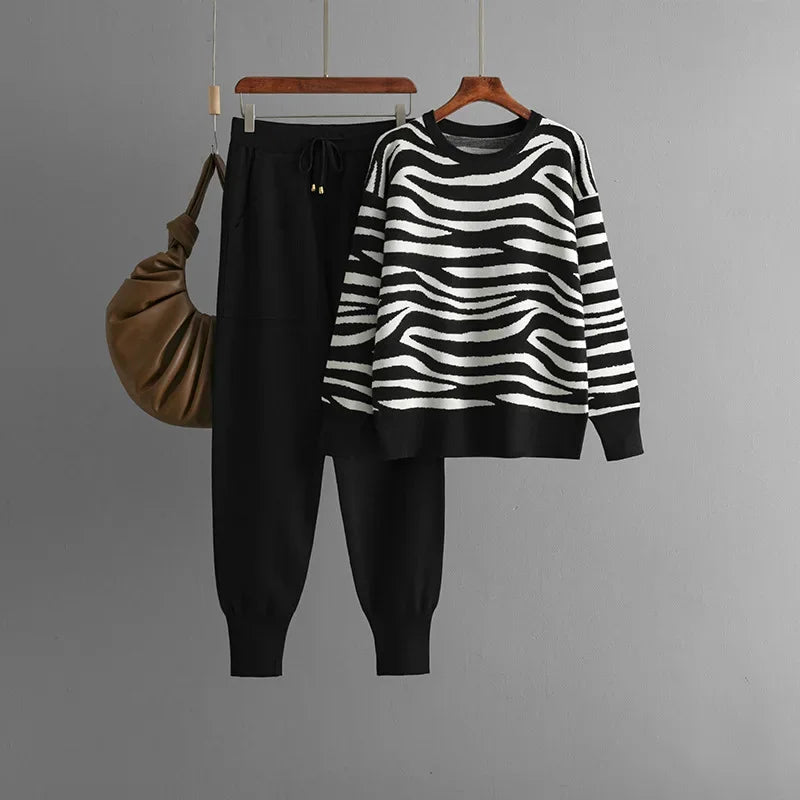 Delaney Women’s Cashmere Lounge Set – Soft Zebra Print Knit Co-Ord with Slim Fit