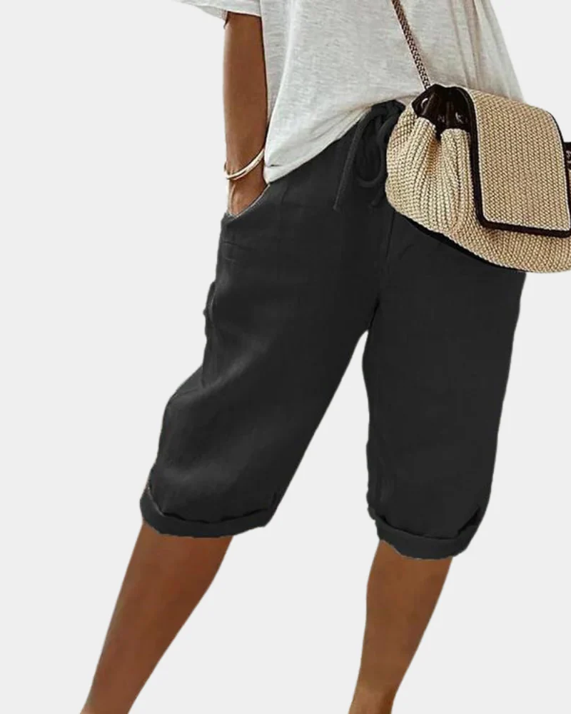 Hannah Women's Shorts – Breathable Summer Shorts with Elastic Waist & Pockets
