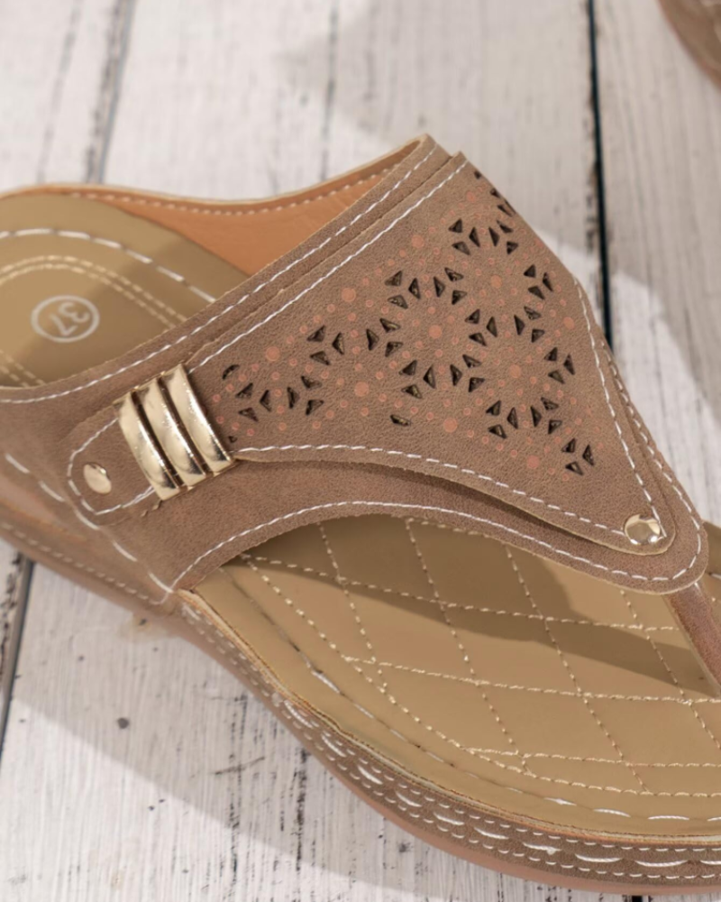 Blossom Women's Beach Sandals – Lightweight Flip Flops with Comfortable PU Sole