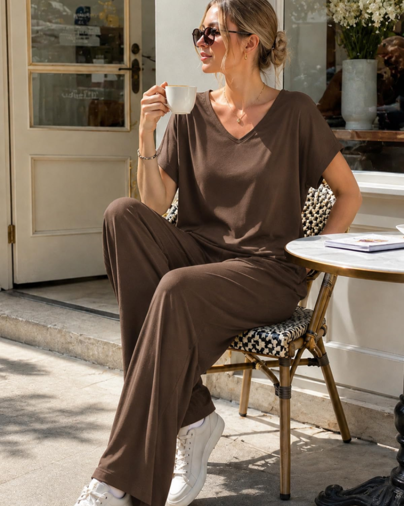 Felisia Women's Lounge Set – V-Neck Top & Wide Leg Pants Two-Piece Outfit